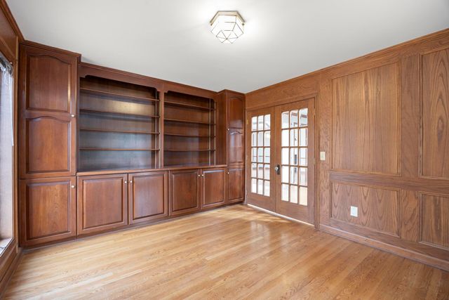 1260 Silverbell Road, Rochester, MI 48306