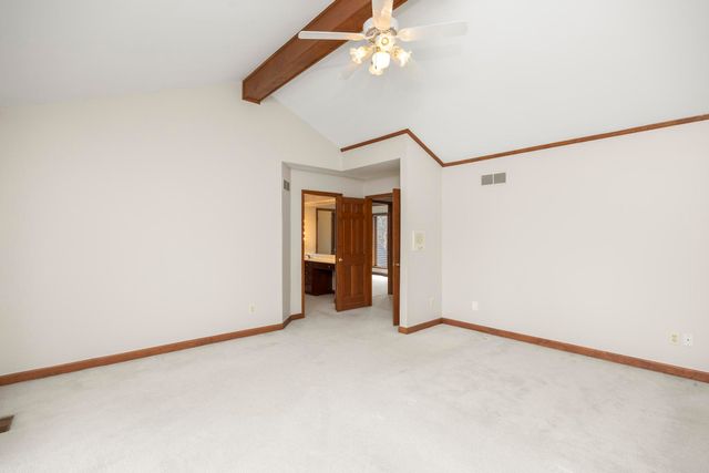 1260 Silverbell Road, Rochester, MI 48306