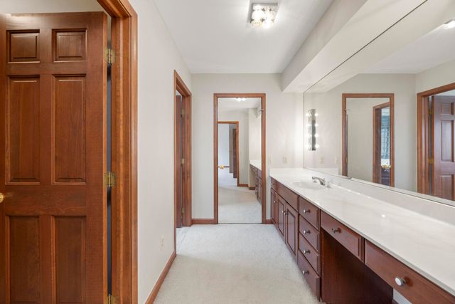 1260 Silverbell Road, Rochester, MI 48306