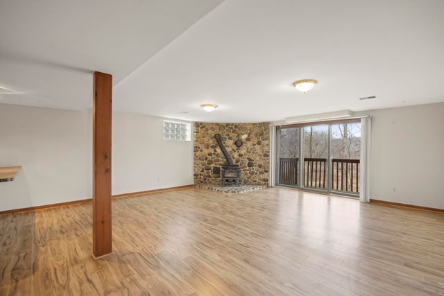 1260 Silverbell Road, Rochester, MI 48306