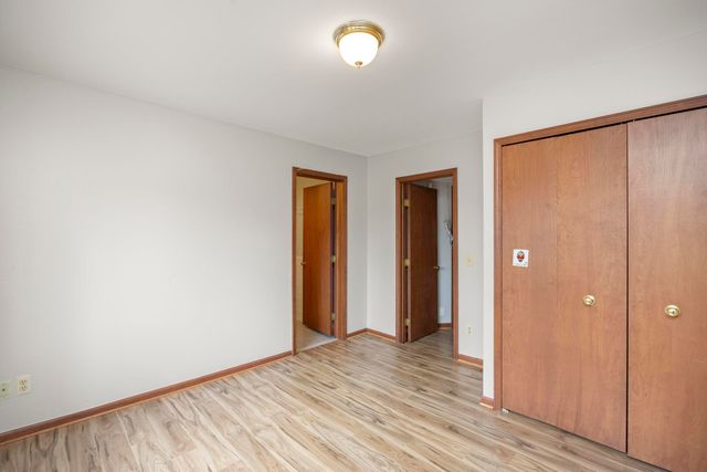 1260 Silverbell Road, Rochester, MI 48306