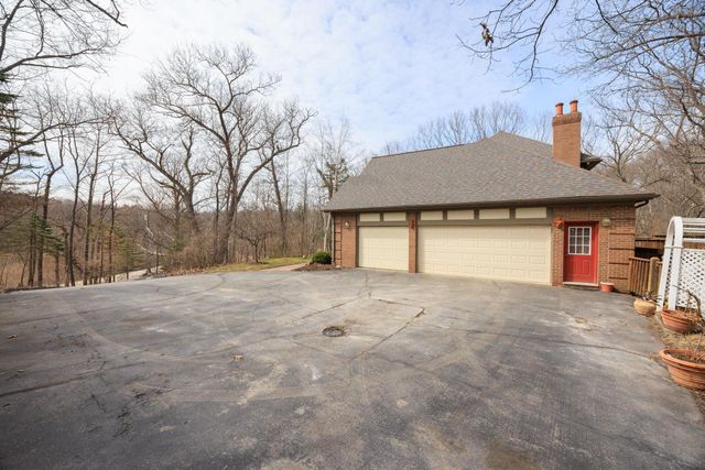 1260 Silverbell Road, Rochester, MI 48306