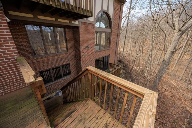 1260 Silverbell Road, Rochester, MI 48306