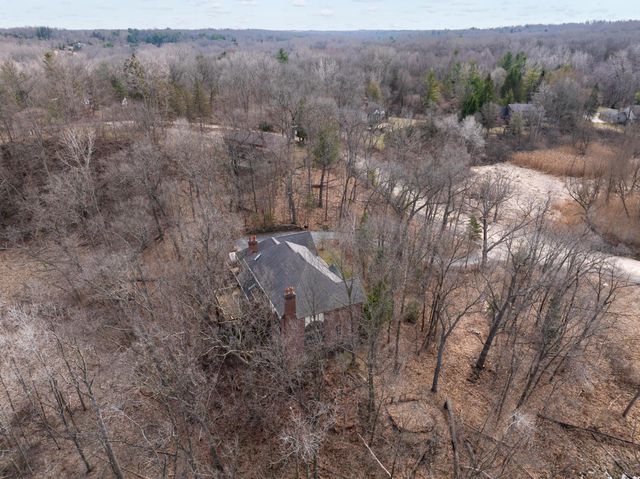 1260 Silverbell Road, Rochester, MI 48306