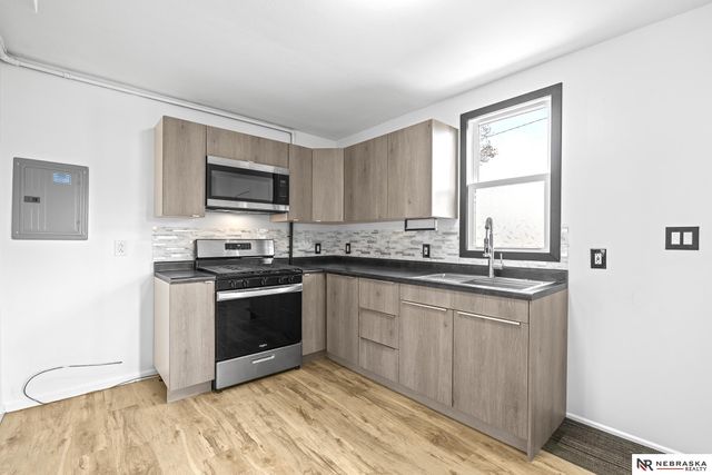 5104 N 14th Street, Omaha, NE 68110