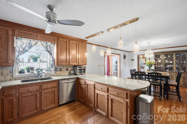 1924 Buck Shoals Road, Hamptonville, NC 27020