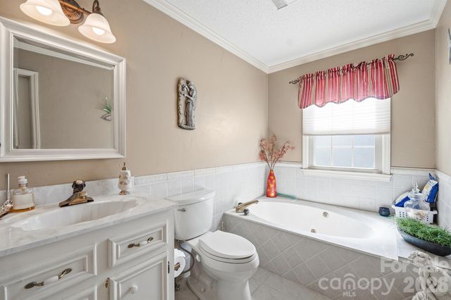 1924 Buck Shoals Road, Hamptonville, NC 27020