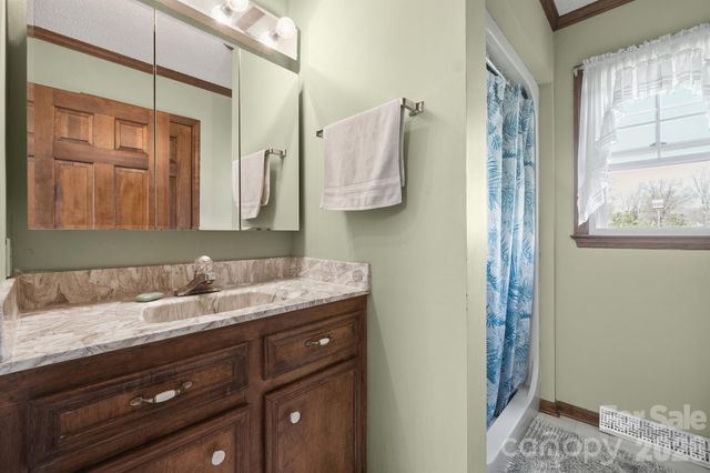 1924 Buck Shoals Road, Hamptonville, NC 27020