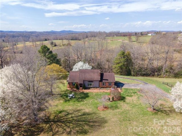 1924 Buck Shoals Road, Hamptonville, NC 27020