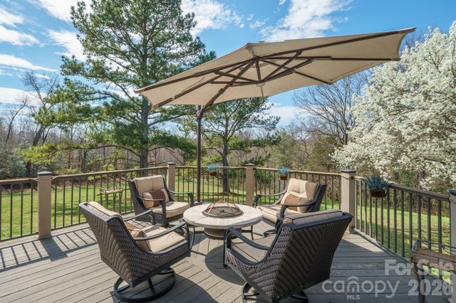 1924 Buck Shoals Road, Hamptonville, NC 27020