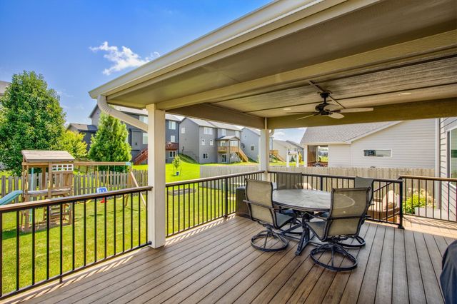 2505 SE Bluestem Drive, Waukee, IA 50263