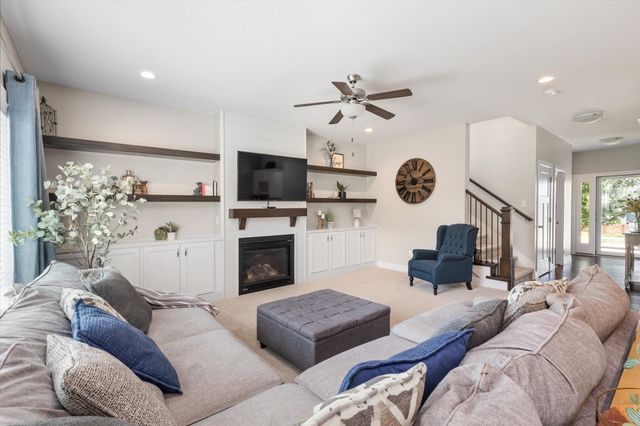 2505 SE Bluestem Drive, Waukee, IA 50263