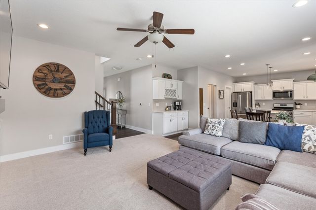 2505 SE Bluestem Drive, Waukee, IA 50263