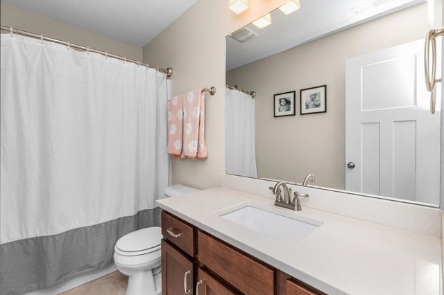 2505 SE Bluestem Drive, Waukee, IA 50263