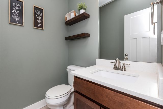 2505 SE Bluestem Drive, Waukee, IA 50263