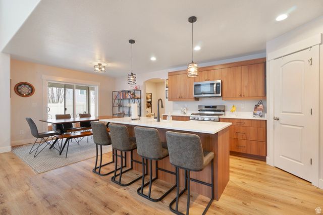 4143 W GATE KEEPER DR, Herriman, UT 84096