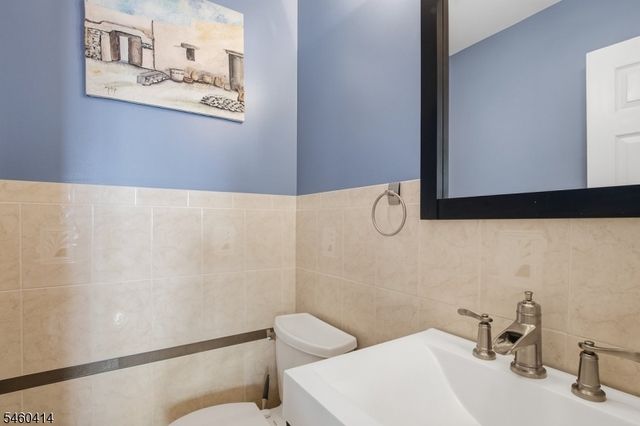 36 E Grand Ave 13, Rahway City, NJ 07065
