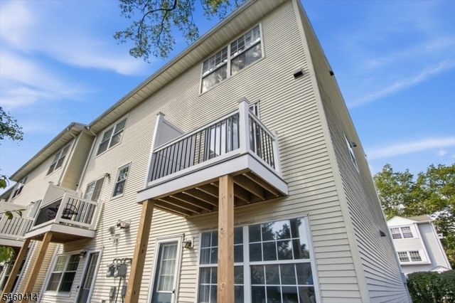 36 E Grand Ave 13, Rahway City, NJ 07065