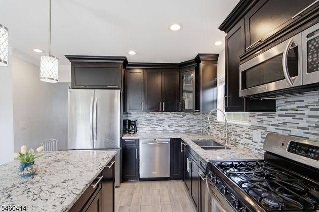 36 E Grand Ave 13, Rahway City, NJ 07065