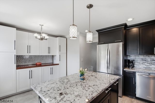 36 E Grand Ave 13, Rahway City, NJ 07065