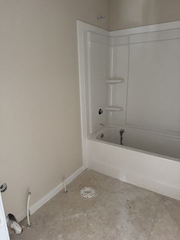 1158 Tybee Dr, Clarksville, TN 37042