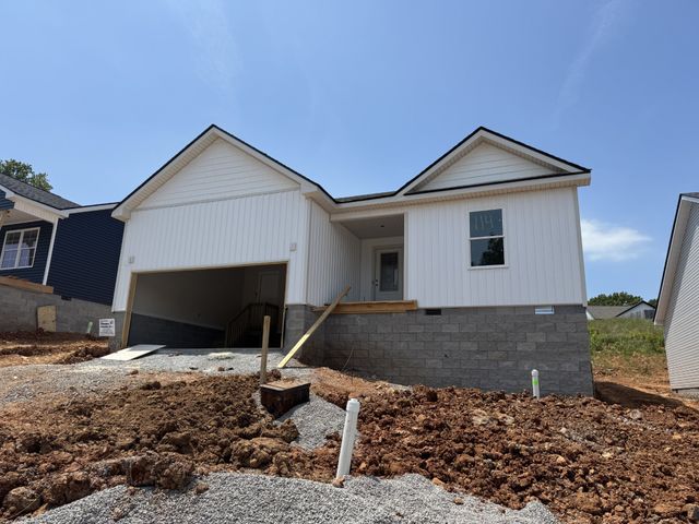1158 Tybee Dr, Clarksville, TN 37042