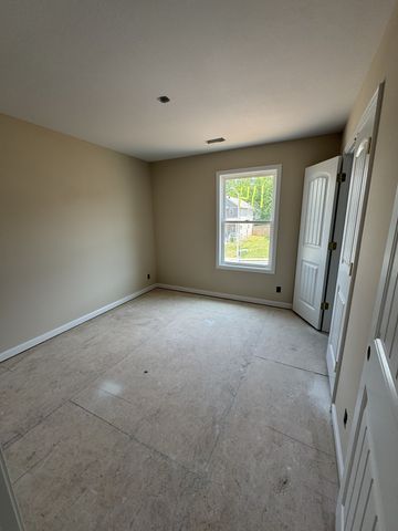 1158 Tybee Dr, Clarksville, TN 37042