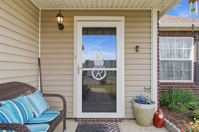 11 W Fairlane Place, Sapulpa, OK 74066