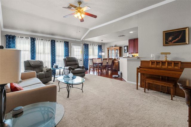 11719 Santa Fe Trail, Santa Fe, TX 77510