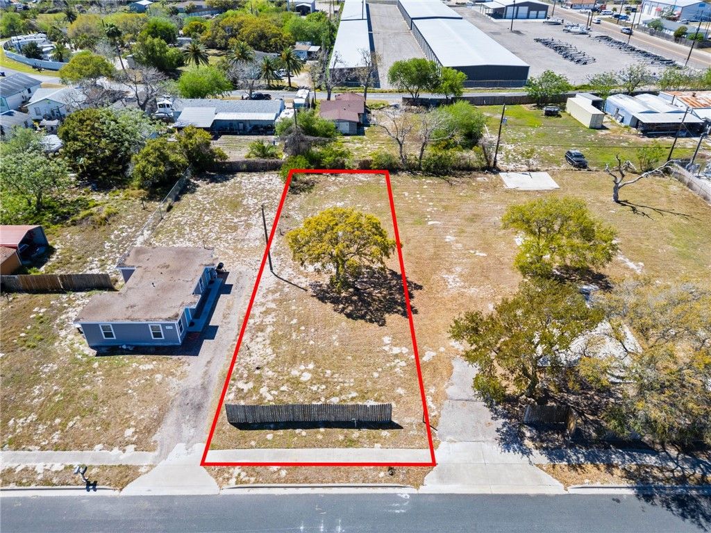 525 Claride St, Corpus Christi, TX 78418 — photo 2