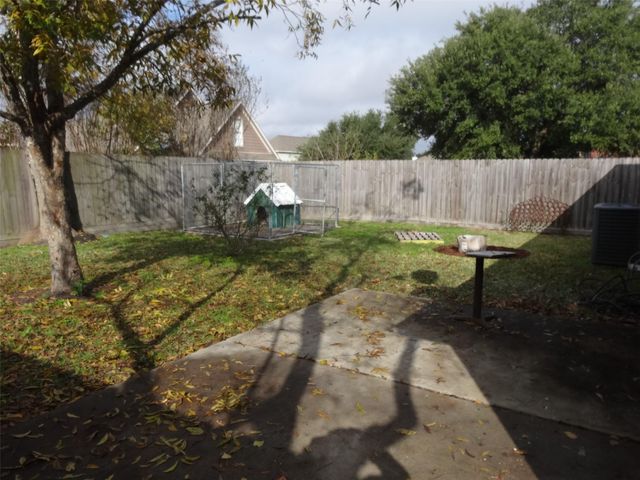 1606 Quail Run, Brookshire, TX 77423