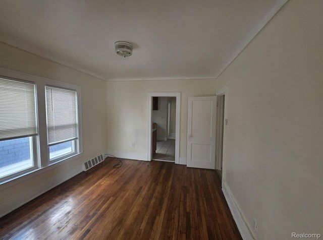 1989 Pasadena Street, Detroit, MI 48238
