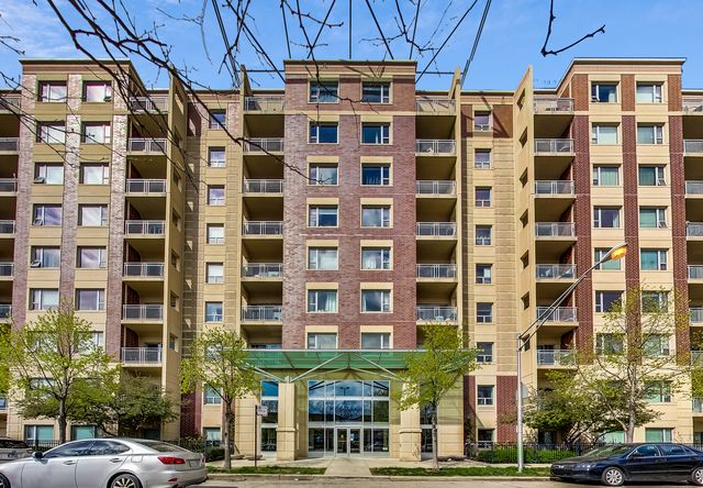 100 N Hermitage Avenue 711, Chicago, IL 60612