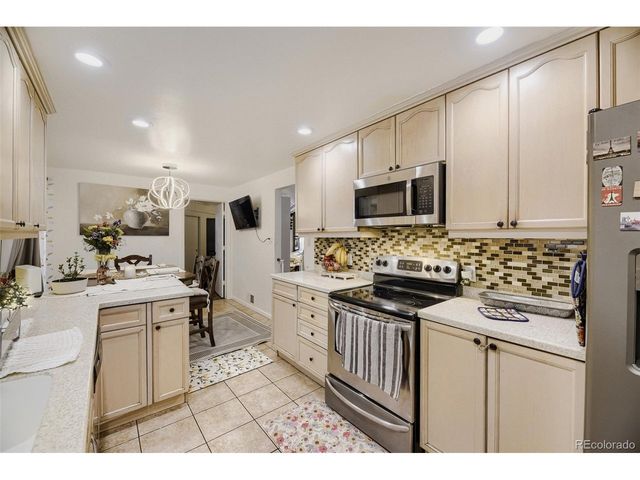 535 Zenobia St, Denver, CO 80204