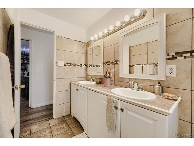 535 Zenobia St, Denver, CO 80204