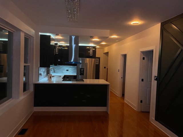 8020 S Bishop Street, Chicago, IL 60620