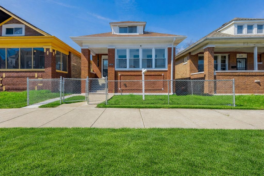 8020 S Bishop Street, Chicago, IL 60620