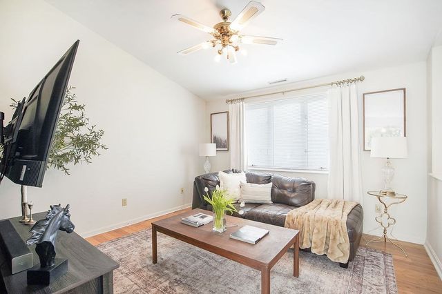 131 Queen Ave, West Springfield, MA 01089