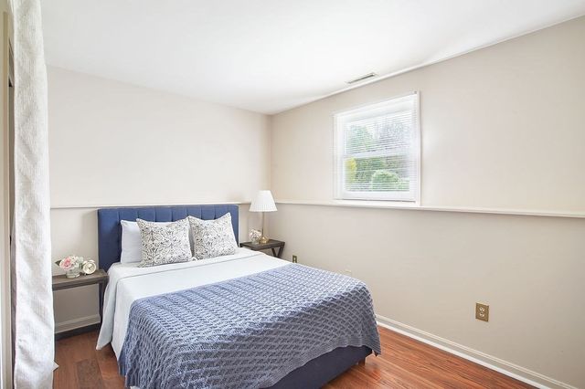 131 Queen Ave, West Springfield, MA 01089