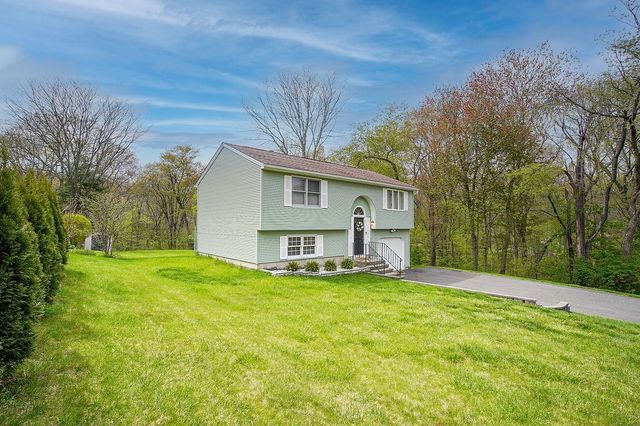 131 Queen Ave, West Springfield, MA 01089