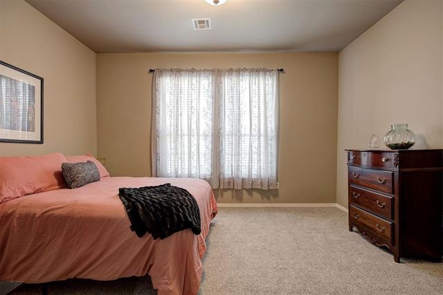 1632 Laurel Place, Edmond, OK 73003