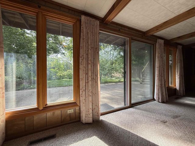 1839 Arrowhead Drive, Beloit, WI 53511