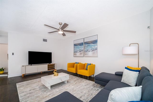 5815 WOLF ROAD, Orlando, FL 32808