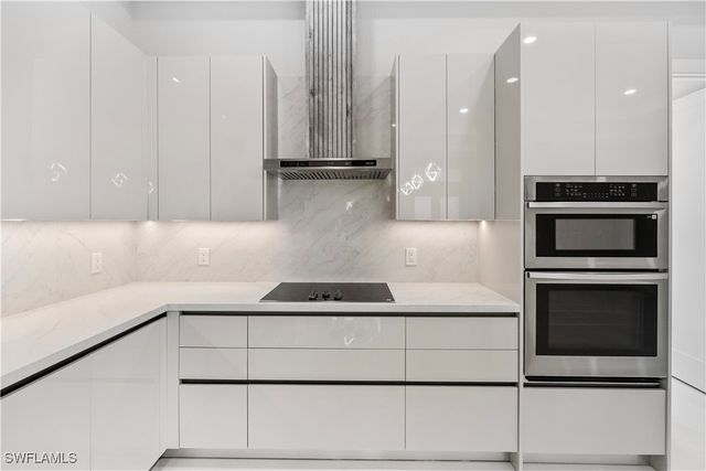 3990 27th AVE NE, Naples, FL 34120