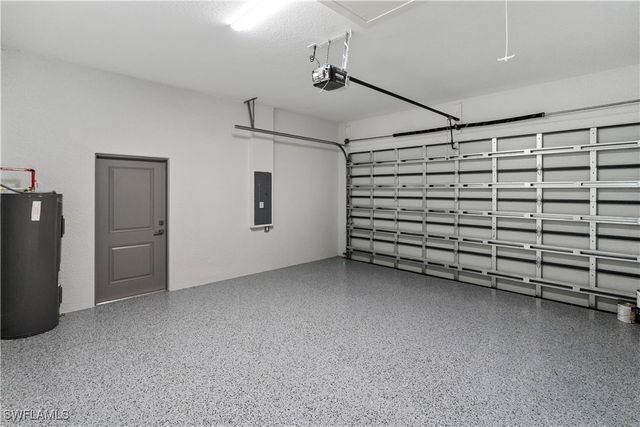 3990 27th AVE NE, Naples, FL 34120