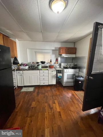 2235 S 6TH ST, Philadelphia, PA 19148
