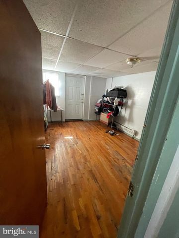 2235 S 6TH ST, Philadelphia, PA 19148