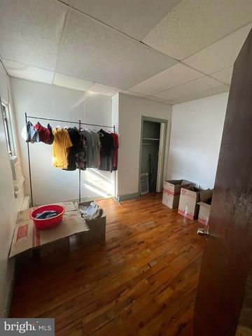 2235 S 6TH ST, Philadelphia, PA 19148