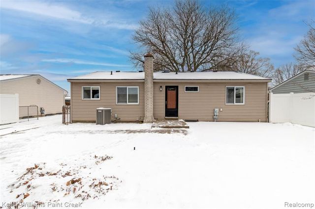 44205 Felstone Drive, Sterling Heights, MI 48313