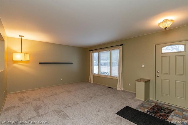 44205 Felstone Drive, Sterling Heights, MI 48313